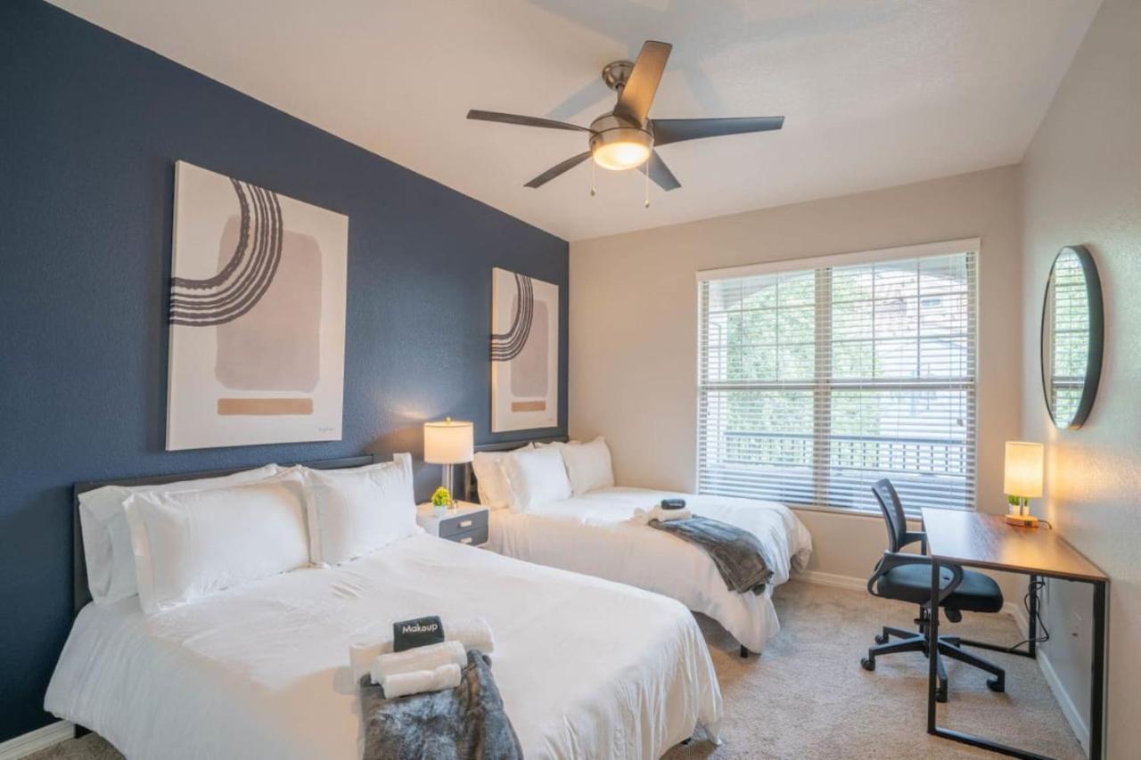 Posh 2Bd - Midtown - Gym, Pool, W-D, Parking - Sleeps 8 Apartment Phoenix Exterior photo