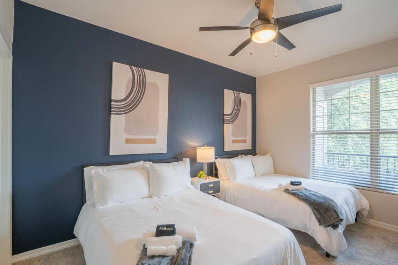 Posh 2Bd - Midtown - Gym, Pool, W-D, Parking - Sleeps 8 Apartment Phoenix Exterior photo